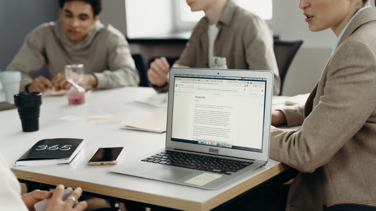 AI-powered Copywriter that Generates High-Quality Copy for Business